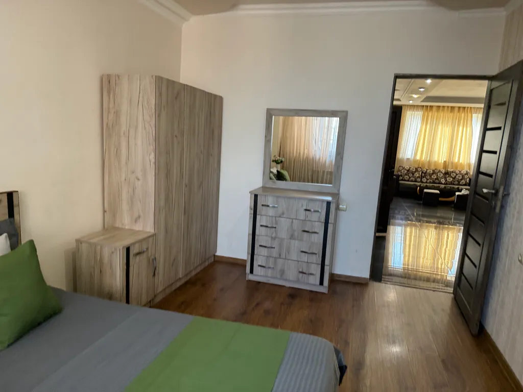 Уютная трёхкомнатная квартира в центре Еревана