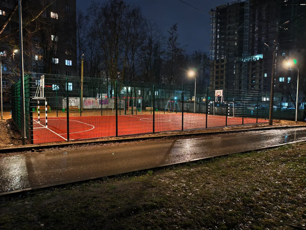 Комфортная трехкомнатная квартира в центре