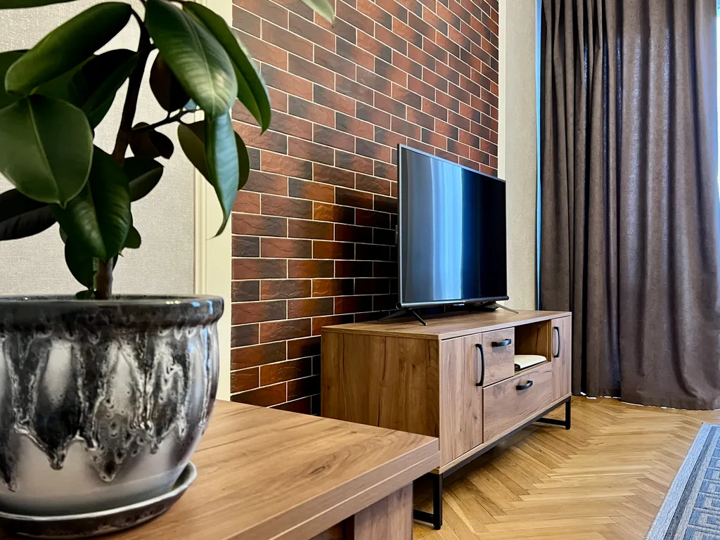 Квартира Уютные апартаменты "Лофт Фонтаны" с видом на Александровский сквер — Краснодар