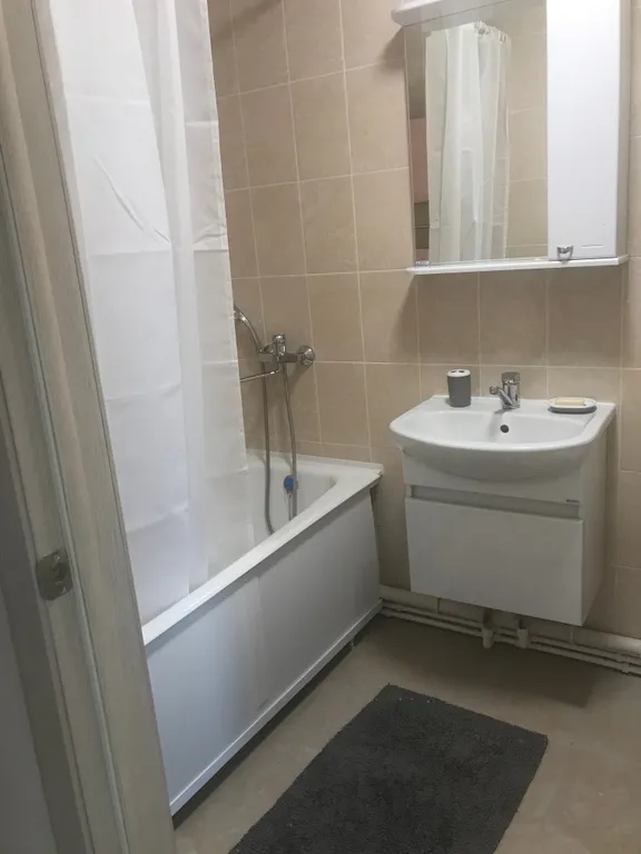 Новая светлая квартира с двумя балконами