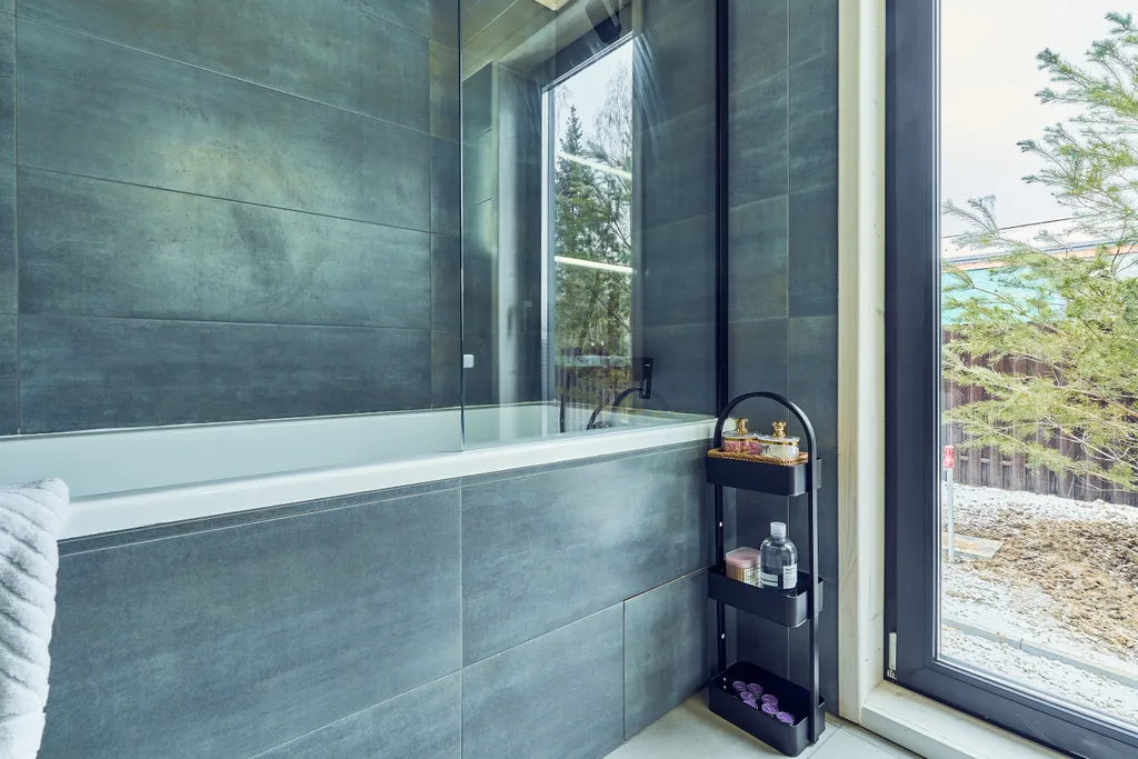 Коттедж Стильный новый коттедж на лесном участке — Семеновское