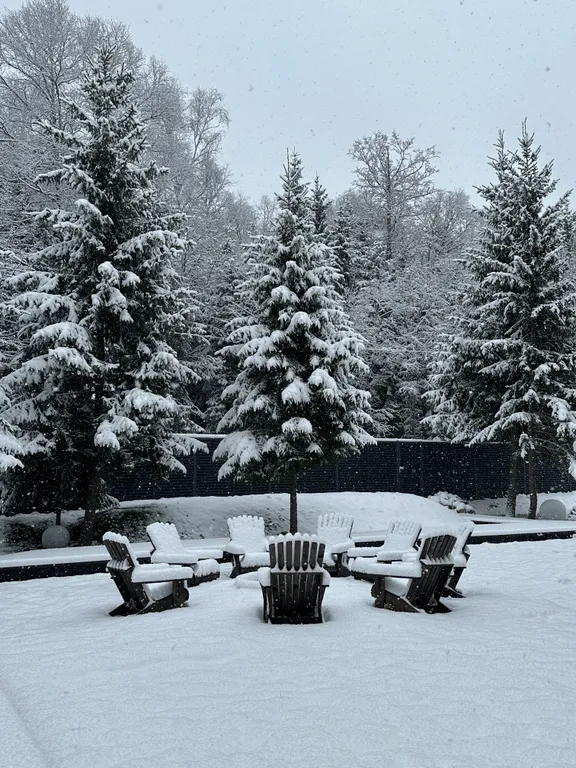 Коттедж Дом с верандой в лесу (3 спальни) — Дубна