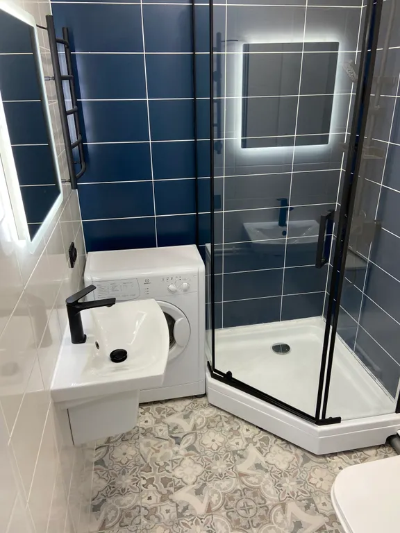 Двухкомнатная квартира в центре с видом на площадь победы