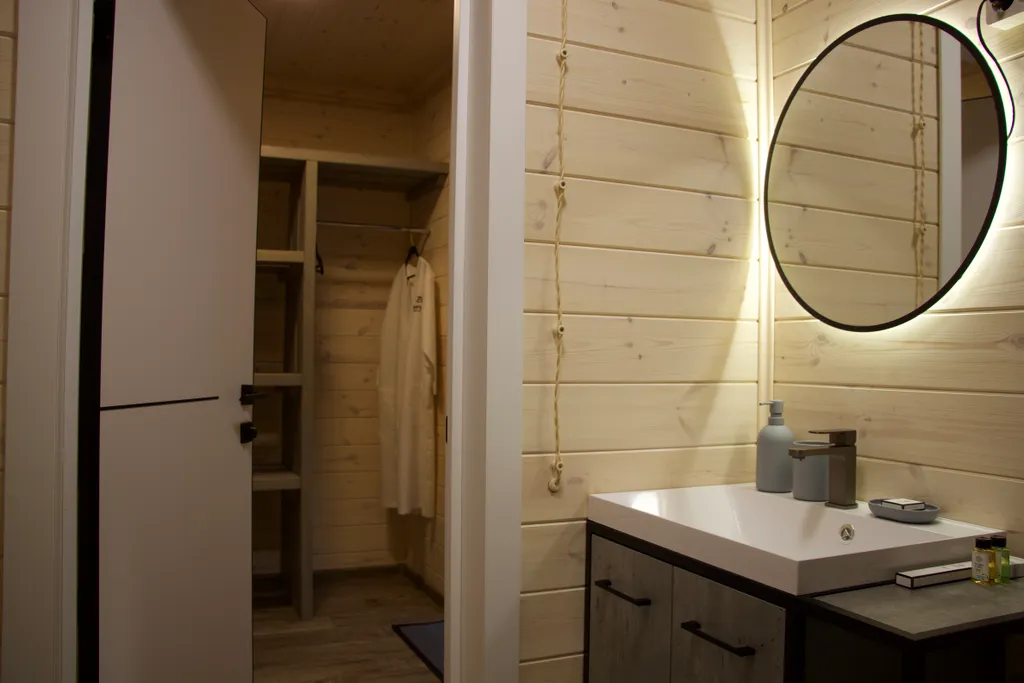 Двухместный летний дом, Однокомнатный Шале в лесу