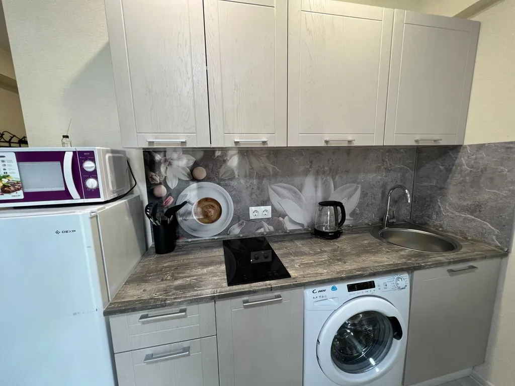 Квартира на первой линии от моря с видом на море и бассейн