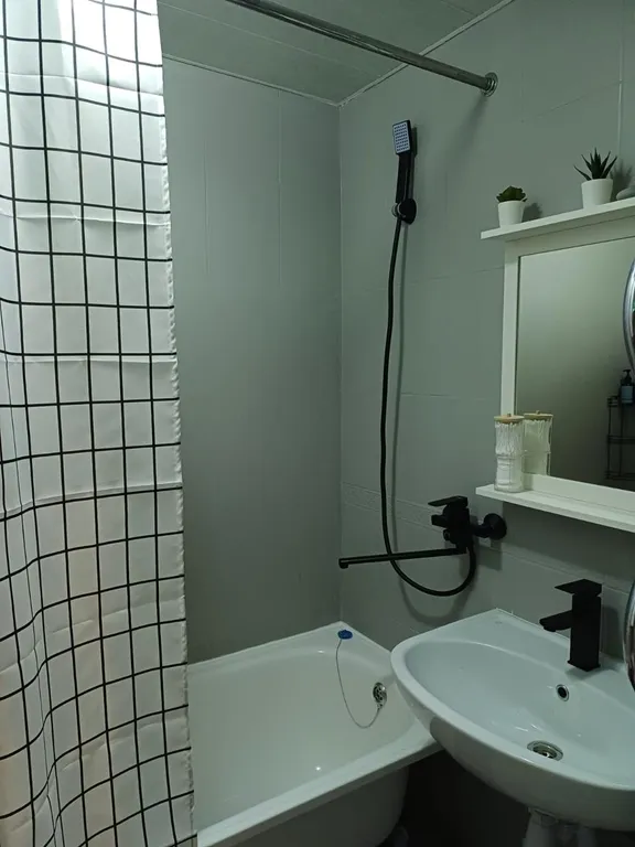 Квартира Квартира с видом на море и горы в 15 минутах до пляжа — Геленджик