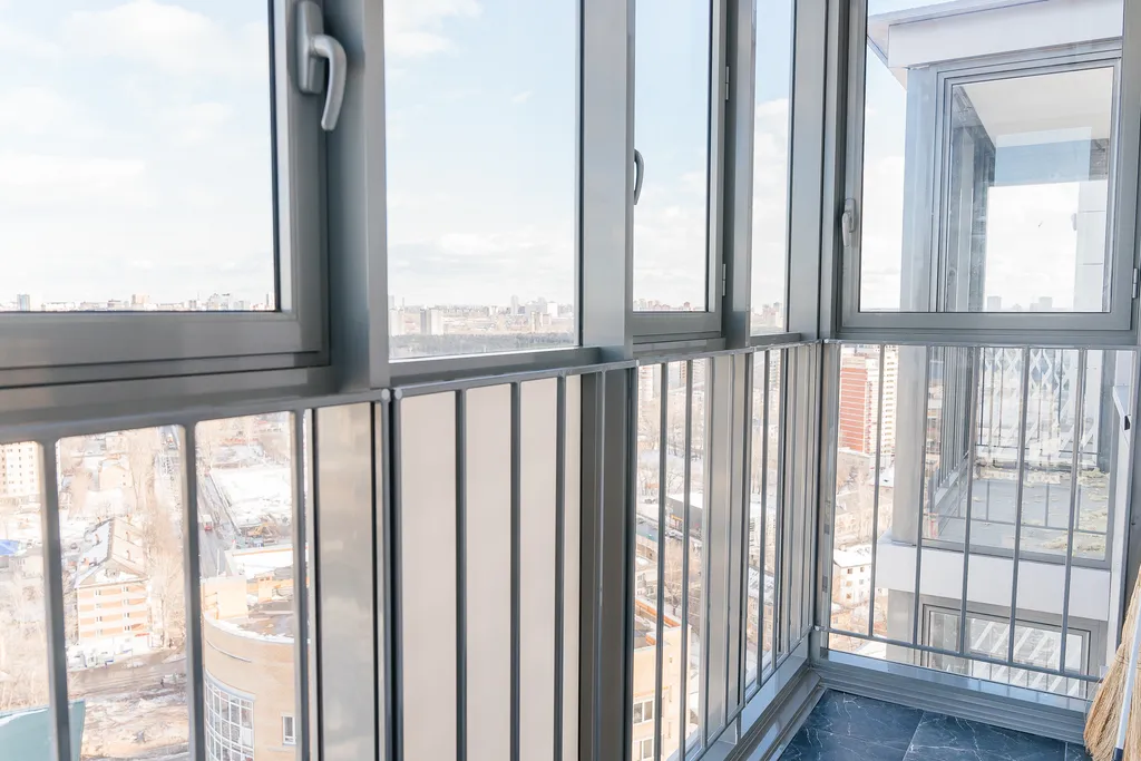 Стильная квартира с джакузи на 25 этаже