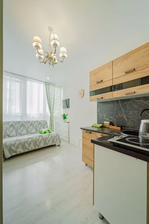 Уютная студия с панорамным окном