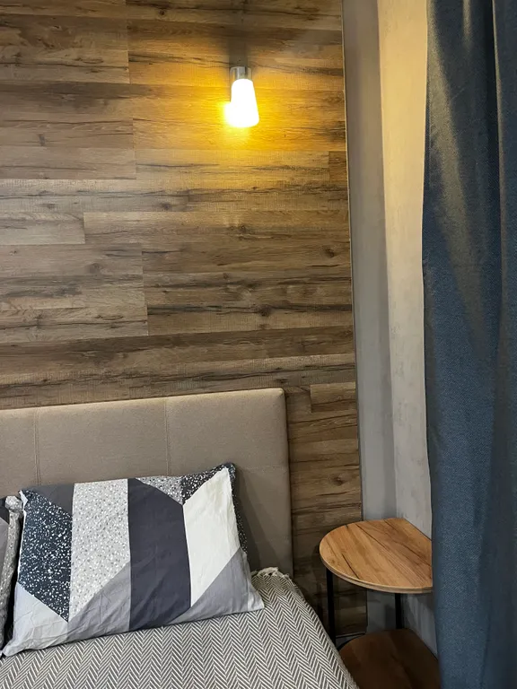 Квартира-студия с новым дизайнерским ремонтов в новом доме