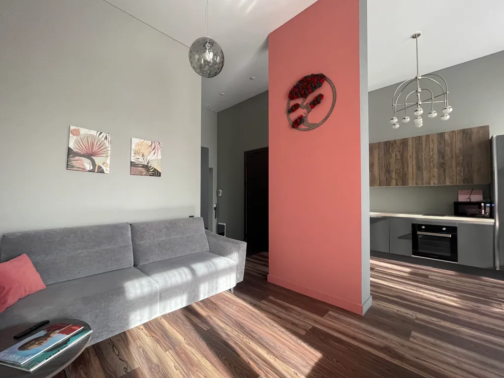 Роскошная квартира пентхаус с 4 метровыми потолками с видом