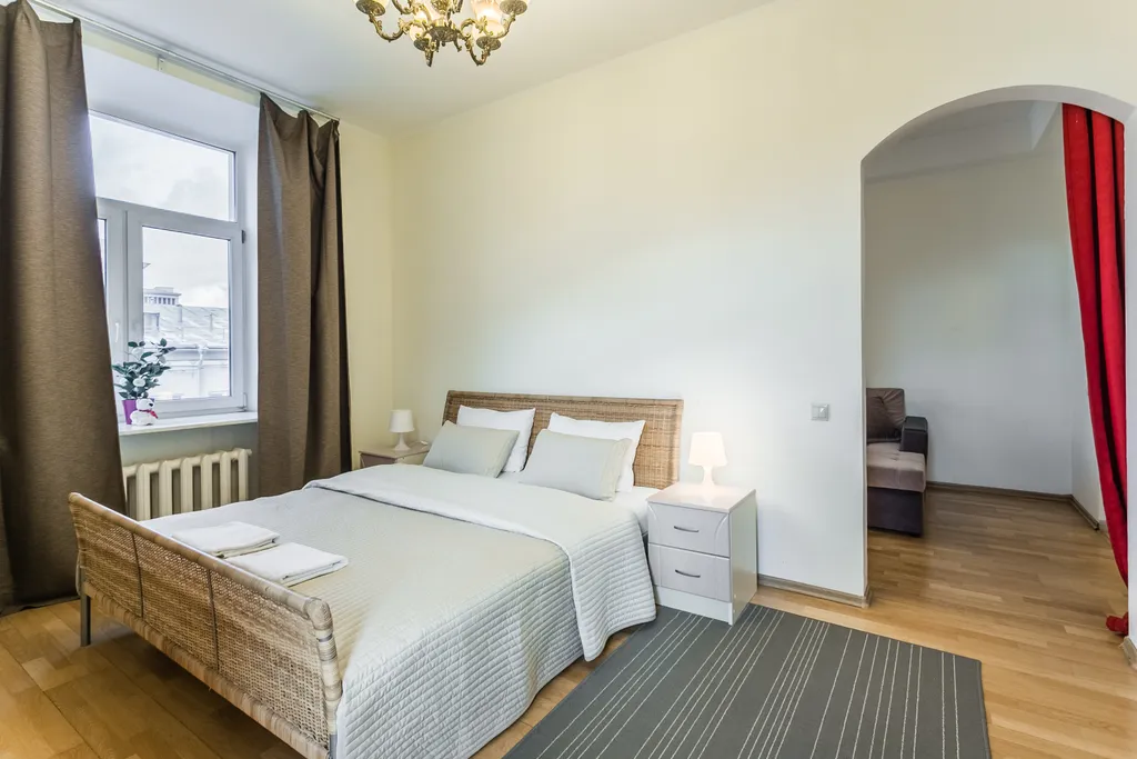 Квартира Просторная квартира с балконом у Арбата — Москва