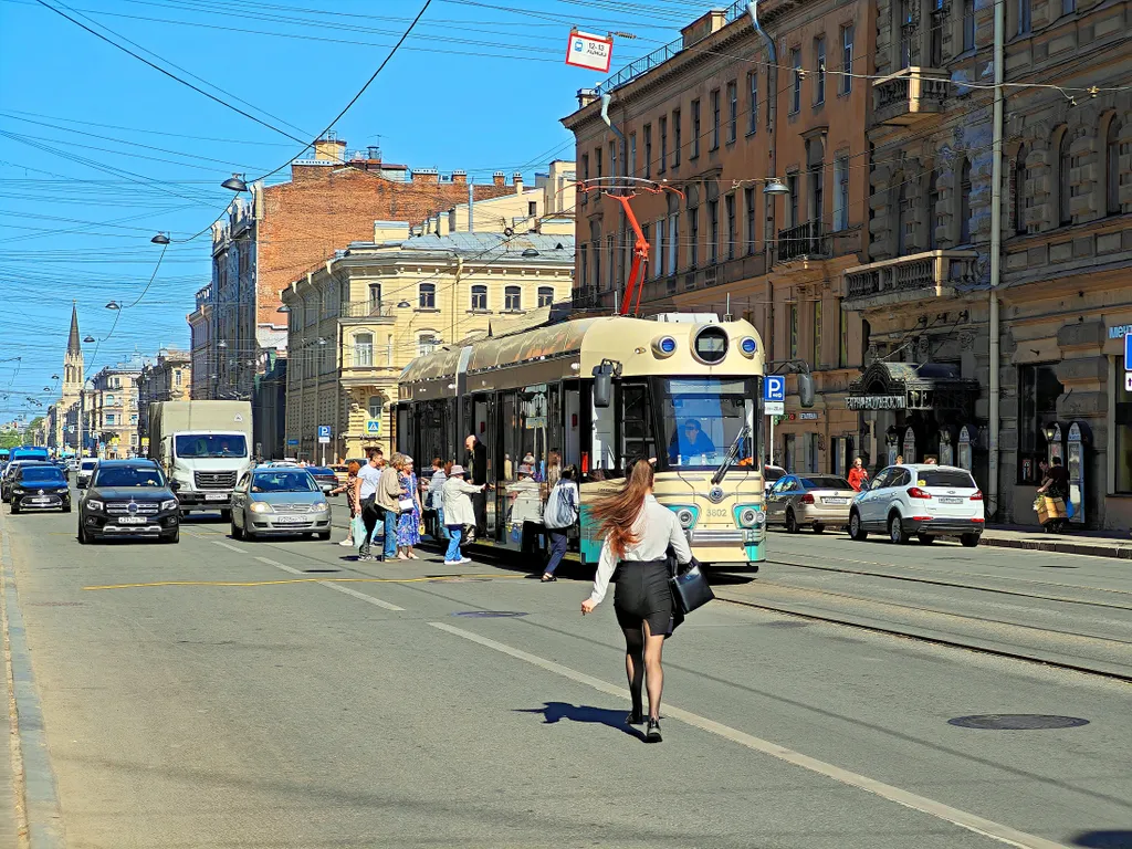 Уютная студия в самом центре города рядом с метро, бесплатная парковка