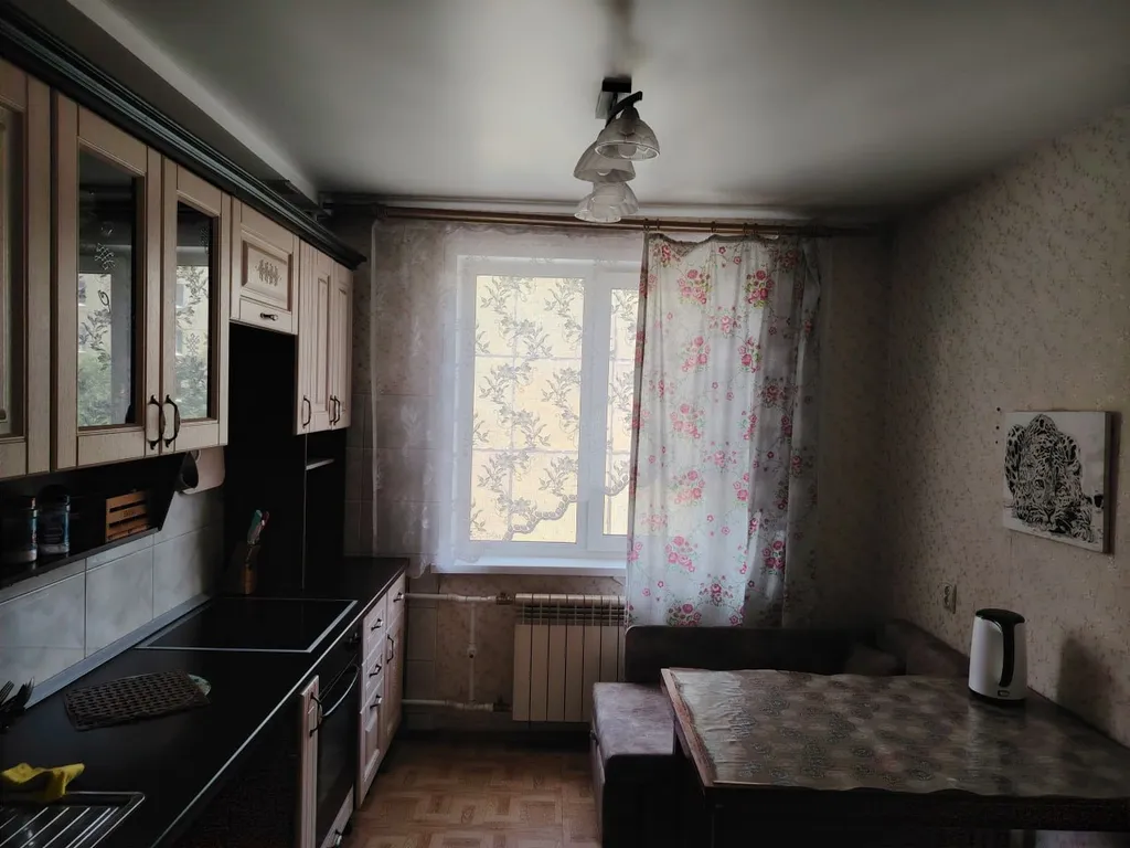 Большая комфортная квартира, рядом СК Звёздный, ж/д вокзал