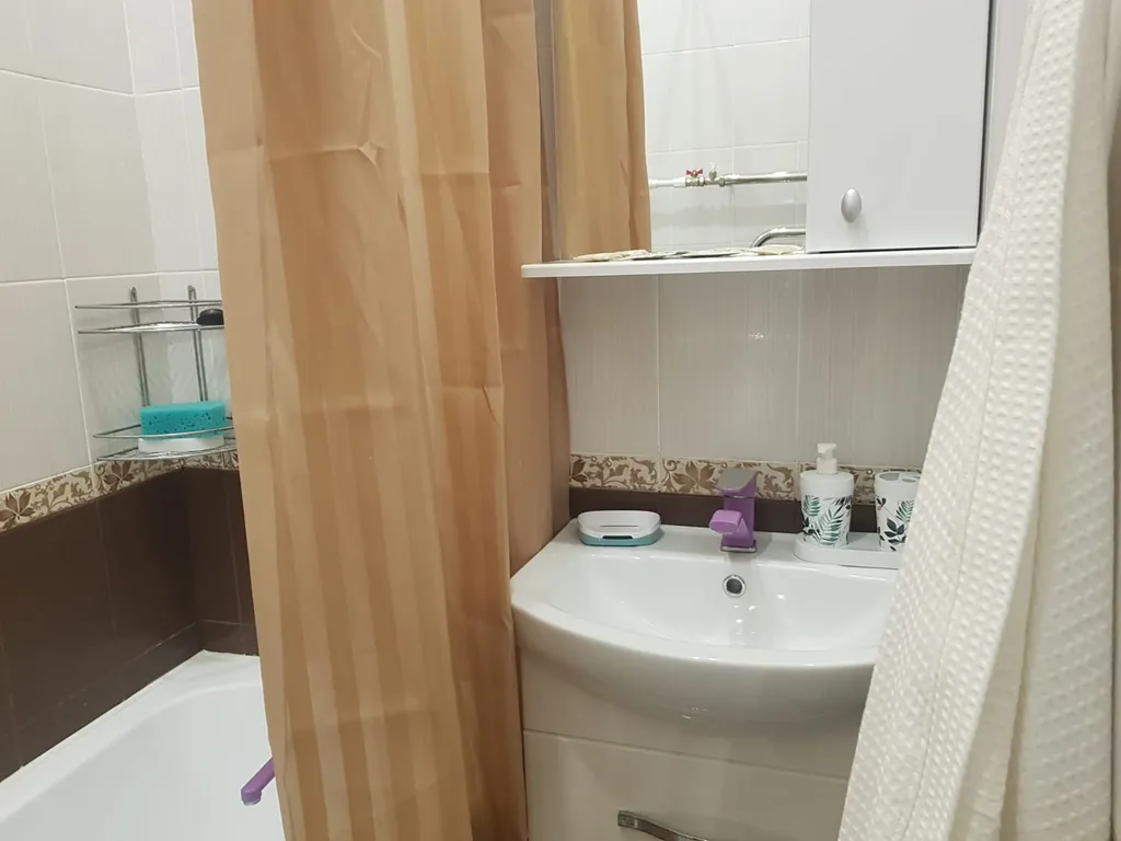 Семейный домик с видом на храм