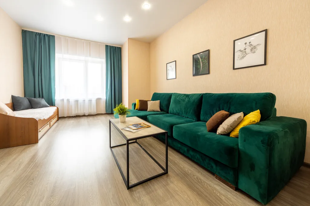 Просторная и люксовая квартира с новым ремонтом возле ТЦ Планета