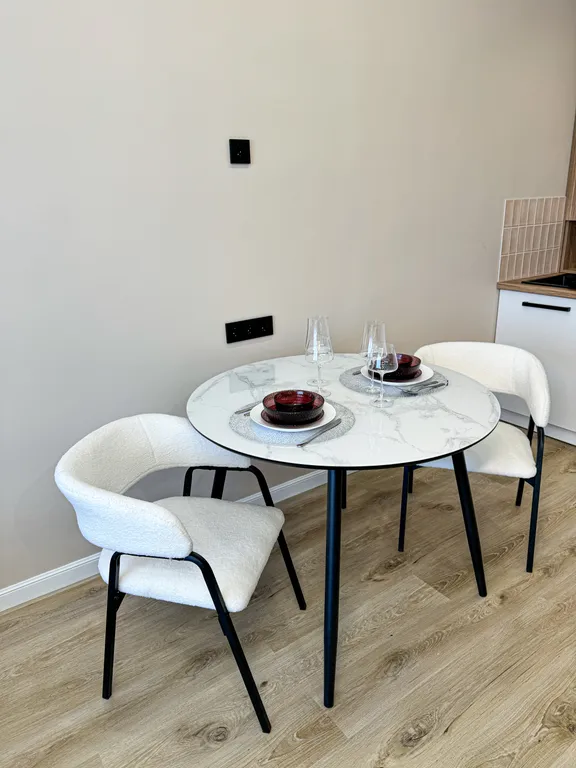 Студия в центре города с видом на набережную