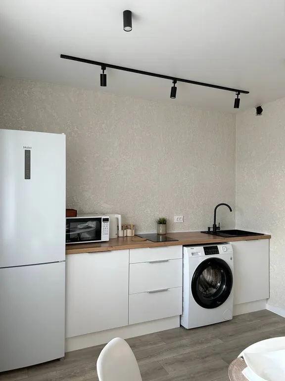 Чистая, уютная квартира с новым ремонтом в центре города