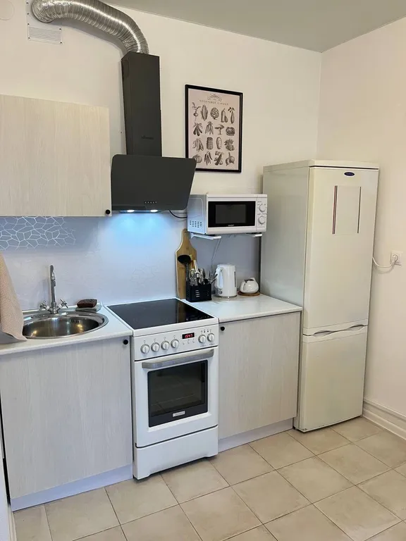 Интеллигентная квартира рядом с Цыба