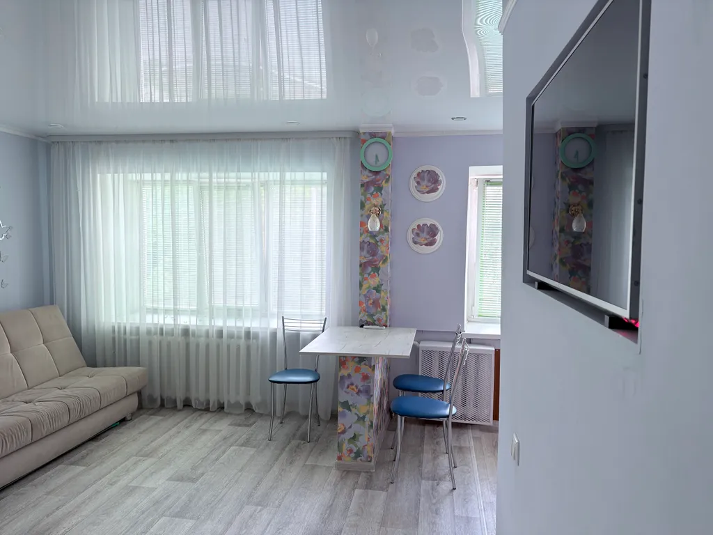 Цветочная квартира-студия в центре