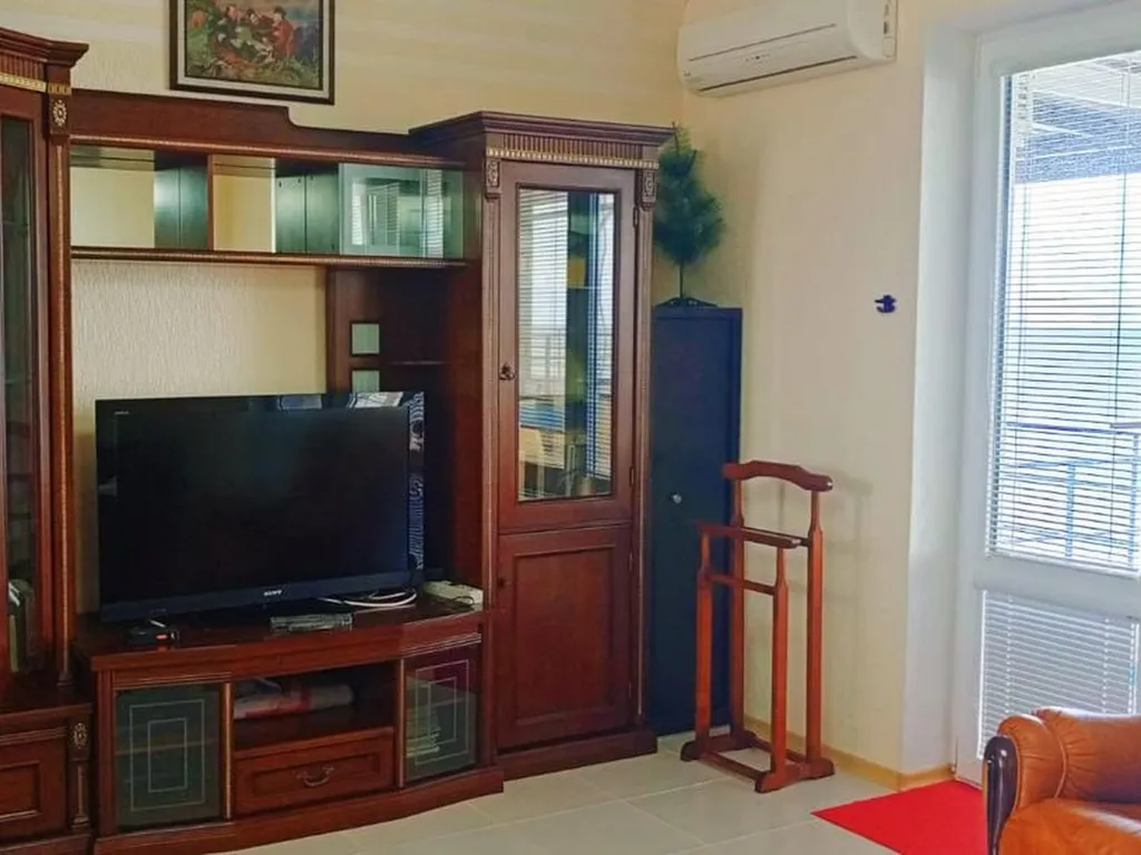 Эллинг нa беpeгу моpя