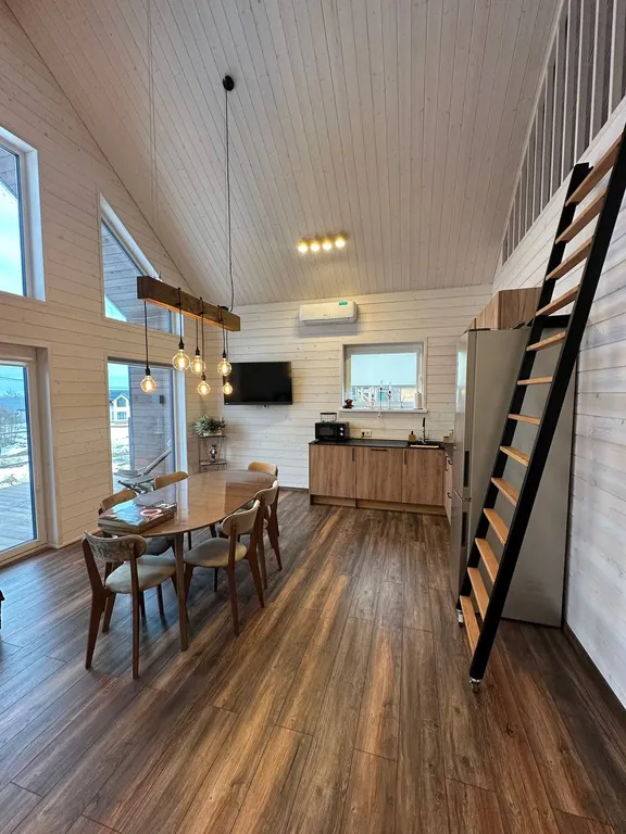 Уютный новый дом Твоя Хвоя