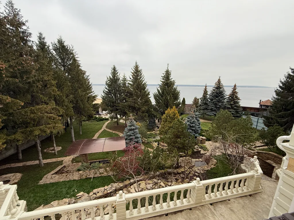 Роскошный коттедж на берегу Волги