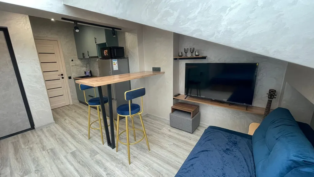Студия Матильды с окнами в Небо UNDERROOF