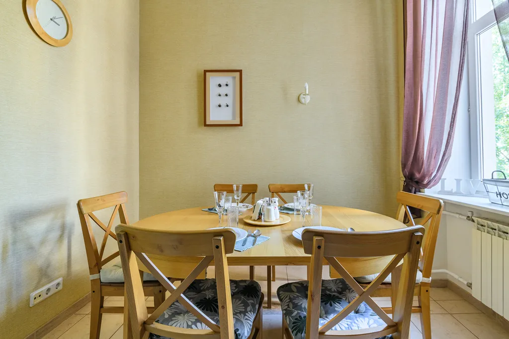 Роскошная квартира с балконом и парковкой рядом с Петропавловкой