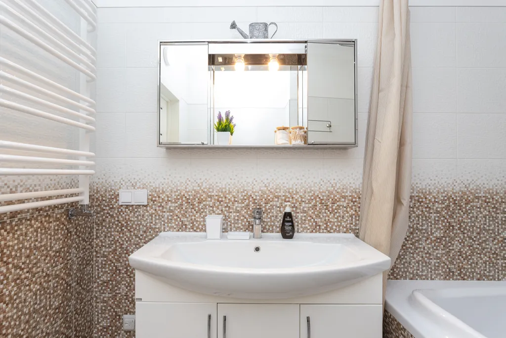 Шикарная Квартира в Центре города, с видом на Верхнее озеро.