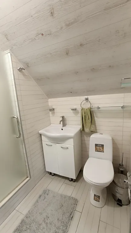 Уютный этаж в доме с видом на горы в 3 км от пляжа Дюрсо