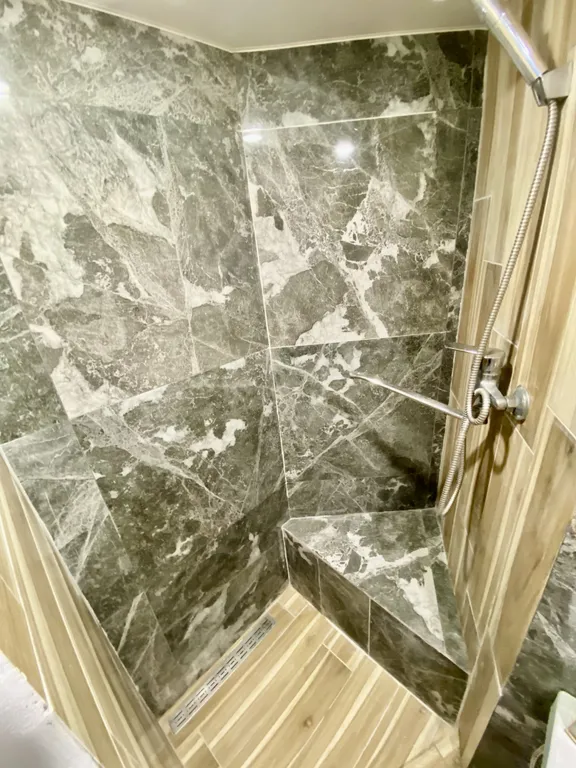 Студия 6 трёхместная