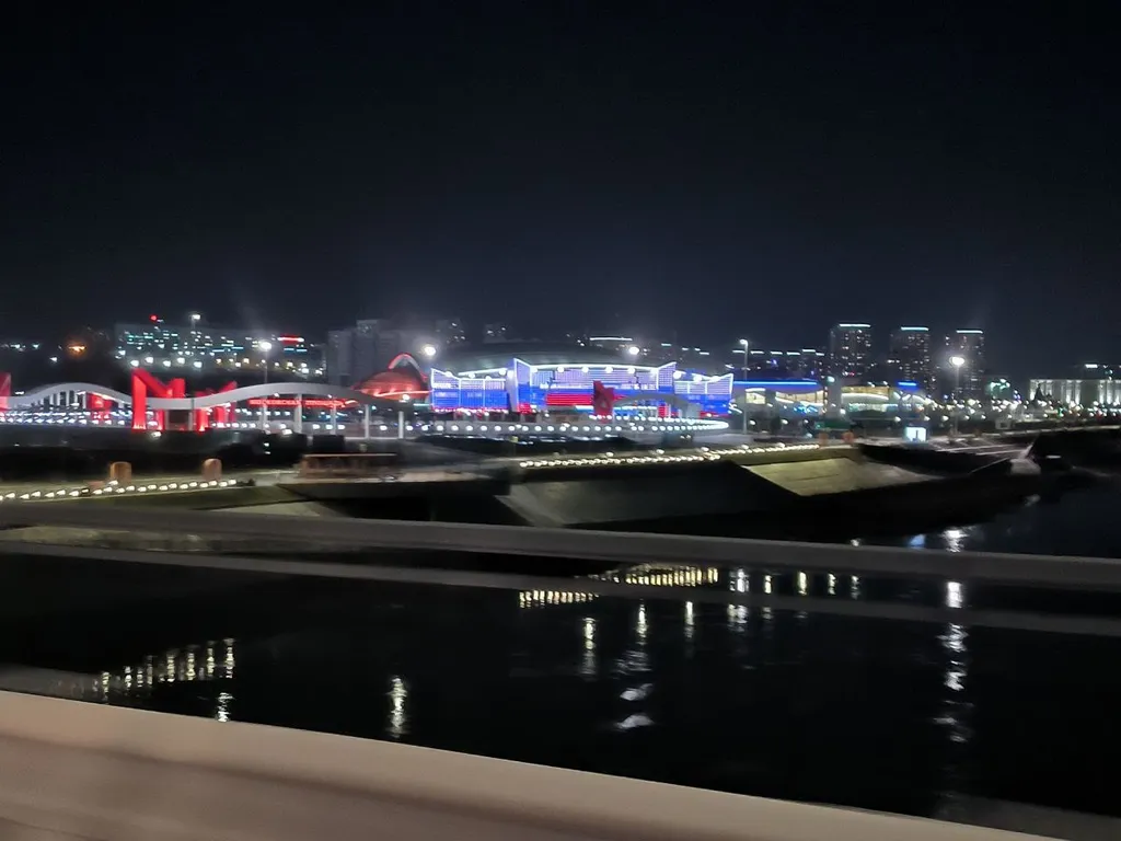 Уютная новая квартира с видом на московскую площадь — аренда посуточно в Кемерово