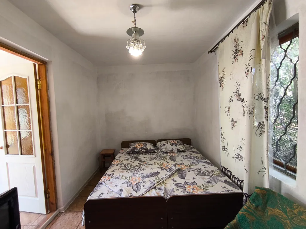 Трёхместный номер с кондиционером, TV