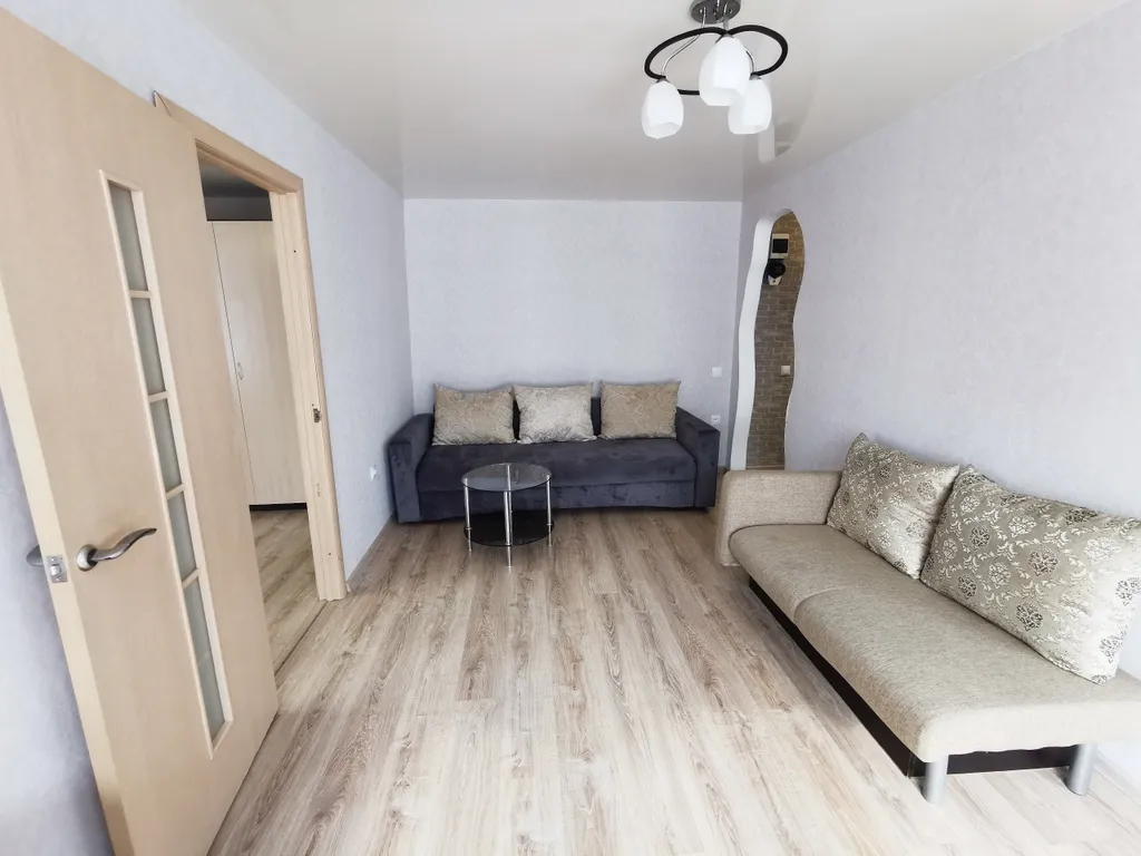 2-комнатная квартира возле жд вокзала