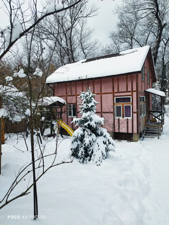 Романтик у реки