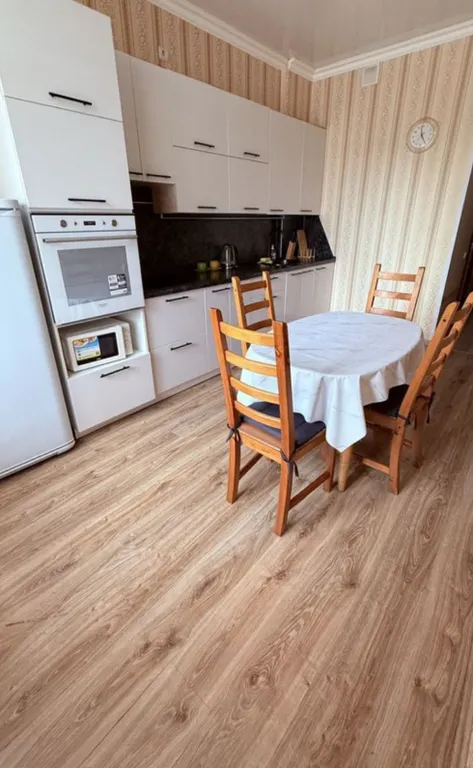 Уютная квартира в центре Левобережья — аренда посуточно в Омск