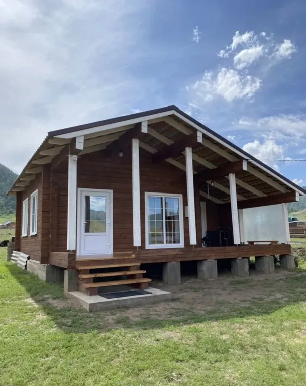 Коттедж Домик с удобствами — аренда посуточно в Горно-Алтайск