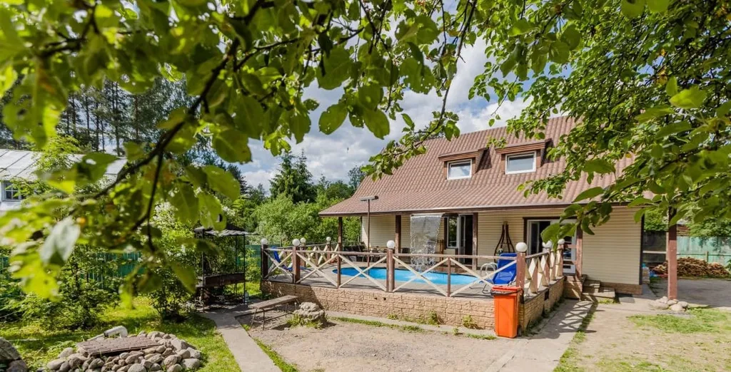 Коттедж с бассейном, баней и 5 спальнями