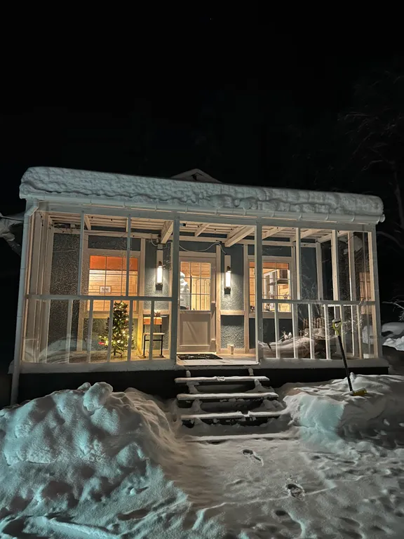 Уютный дом на берегу карельского озера