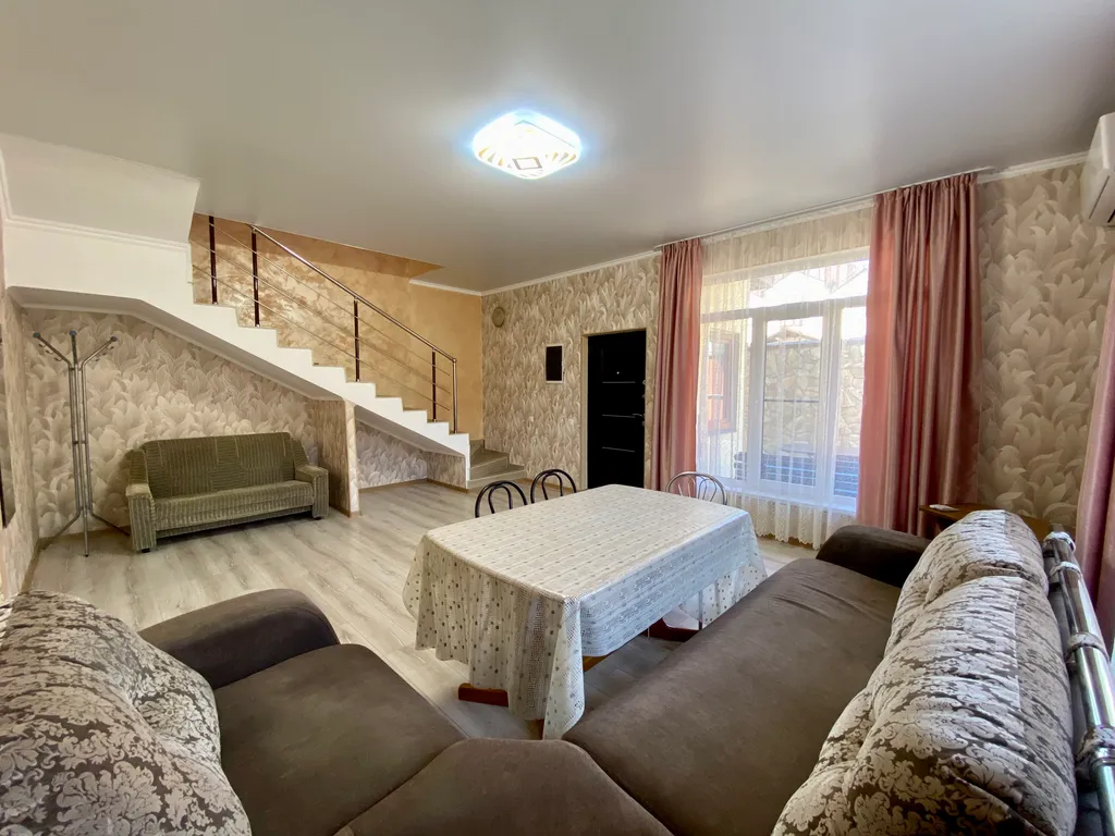 Коттедж Коттедж Уютный таунхаус в Геленджике — Геленджик