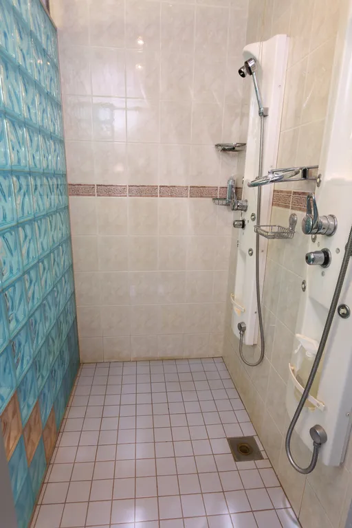 Просторная квартира с сауной рядом спорткомплекс Курган