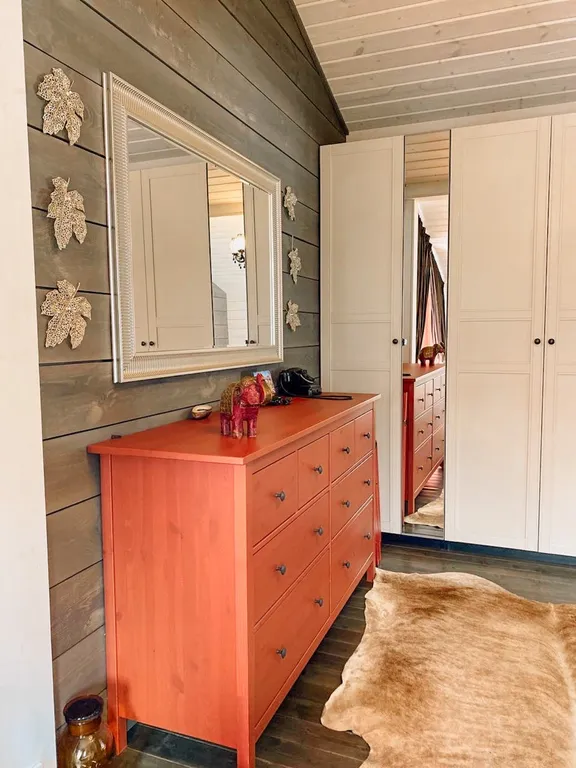 Дом носорога с камином