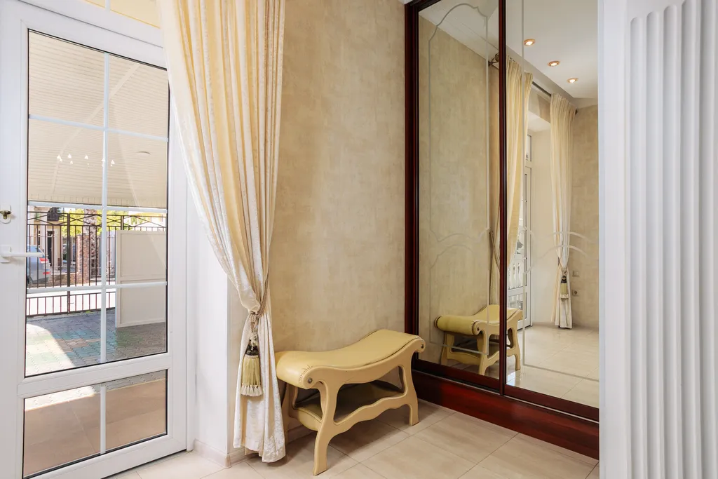 Квартира Апартаменты с отдельной спальней до 6 гостей с отдельным входом — Сириус