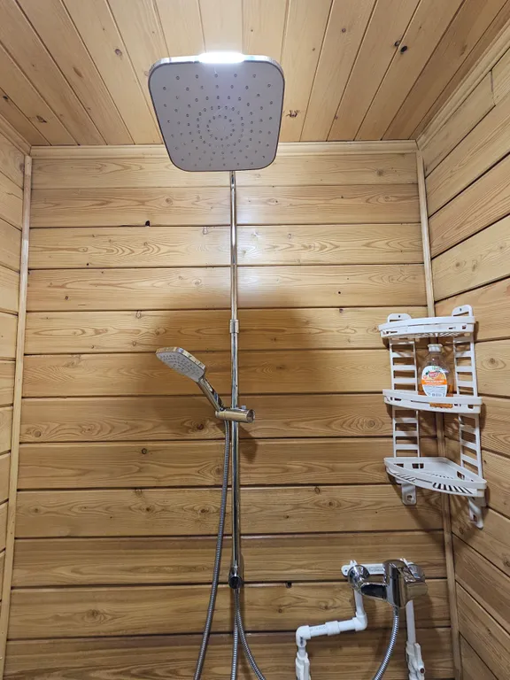 Таунхаус возле города с баней и купелью