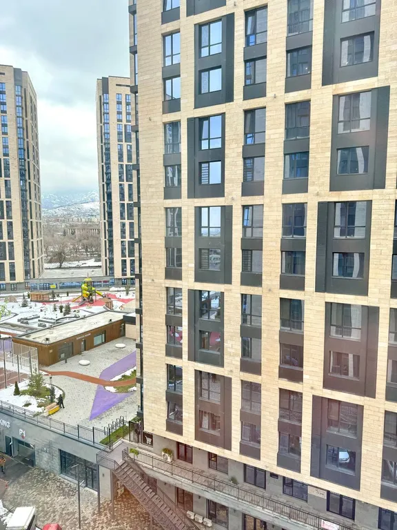 Красивые апартаменты с видом на горы