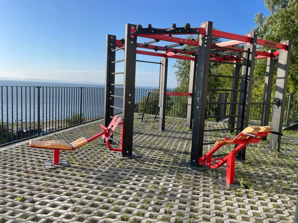 Квартира на берегу моря в новом доме бизнес-класса в 5 минутах от центра