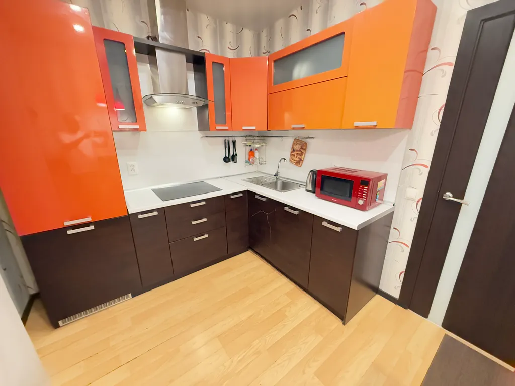 Тут хорошо на Сурикова