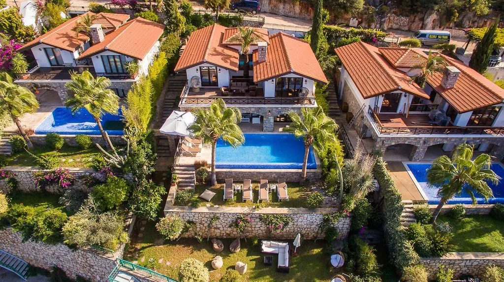 Вилла с видом на море