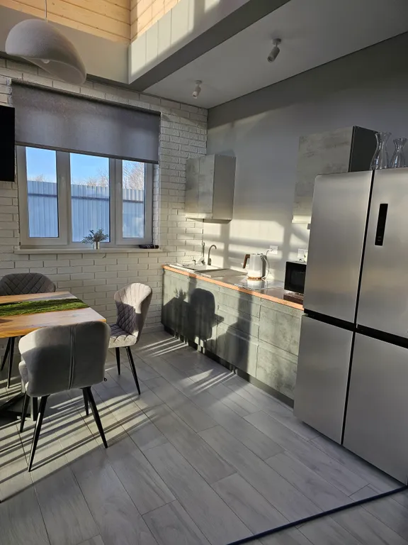 Современный новый дом с баней на дровах и собственной террриторией