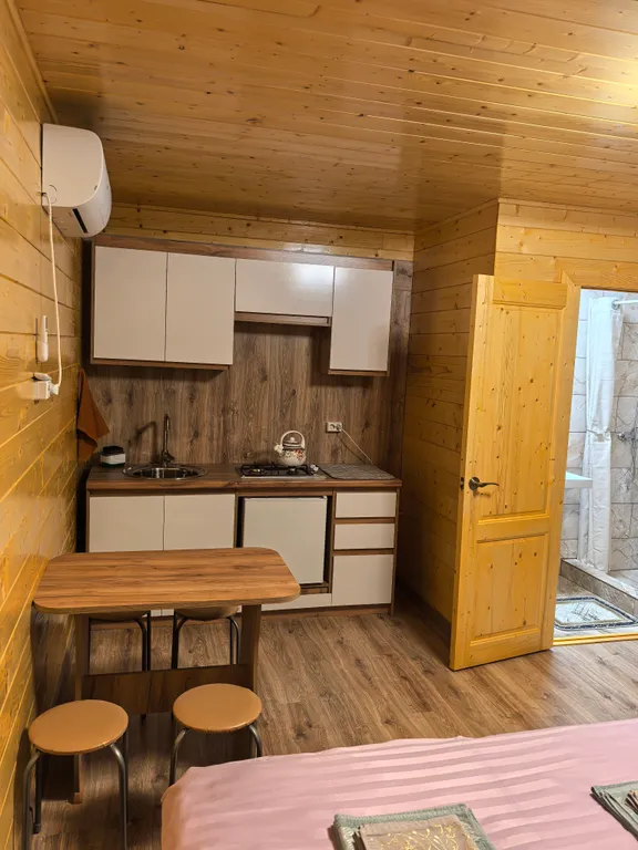 Коттедж Сказочная Адыгея домик для вашей семьи — Веселый